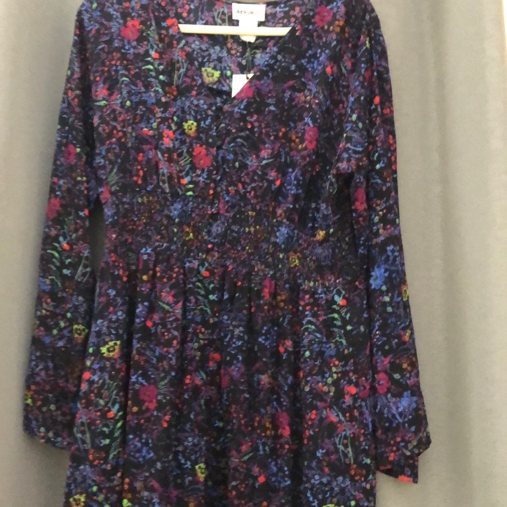 For the Republic woman’s dress